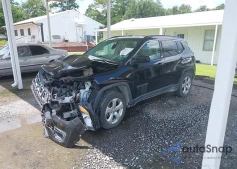 2017 Jeep New Compass Latitude Fwd из США, поврежденный, VIN 3C4NJCBB8HT652799